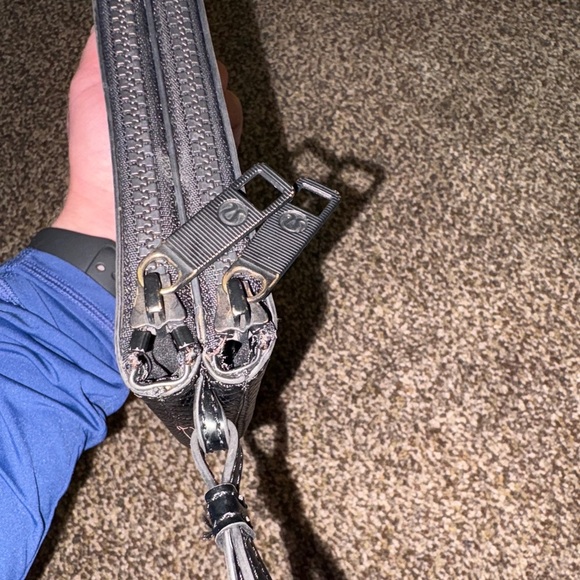 Lululemon Wallet Double Zipper Pockets Wristlet Black - Picture 7 of 8